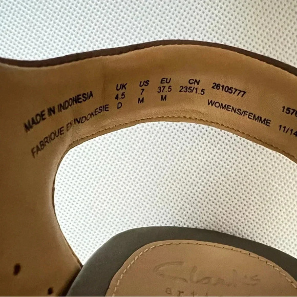 Clarks Un Vasha Sandal Bronze Leather Strappy Velcro Adjustable Fit Size 7 - Picture 8 of 9